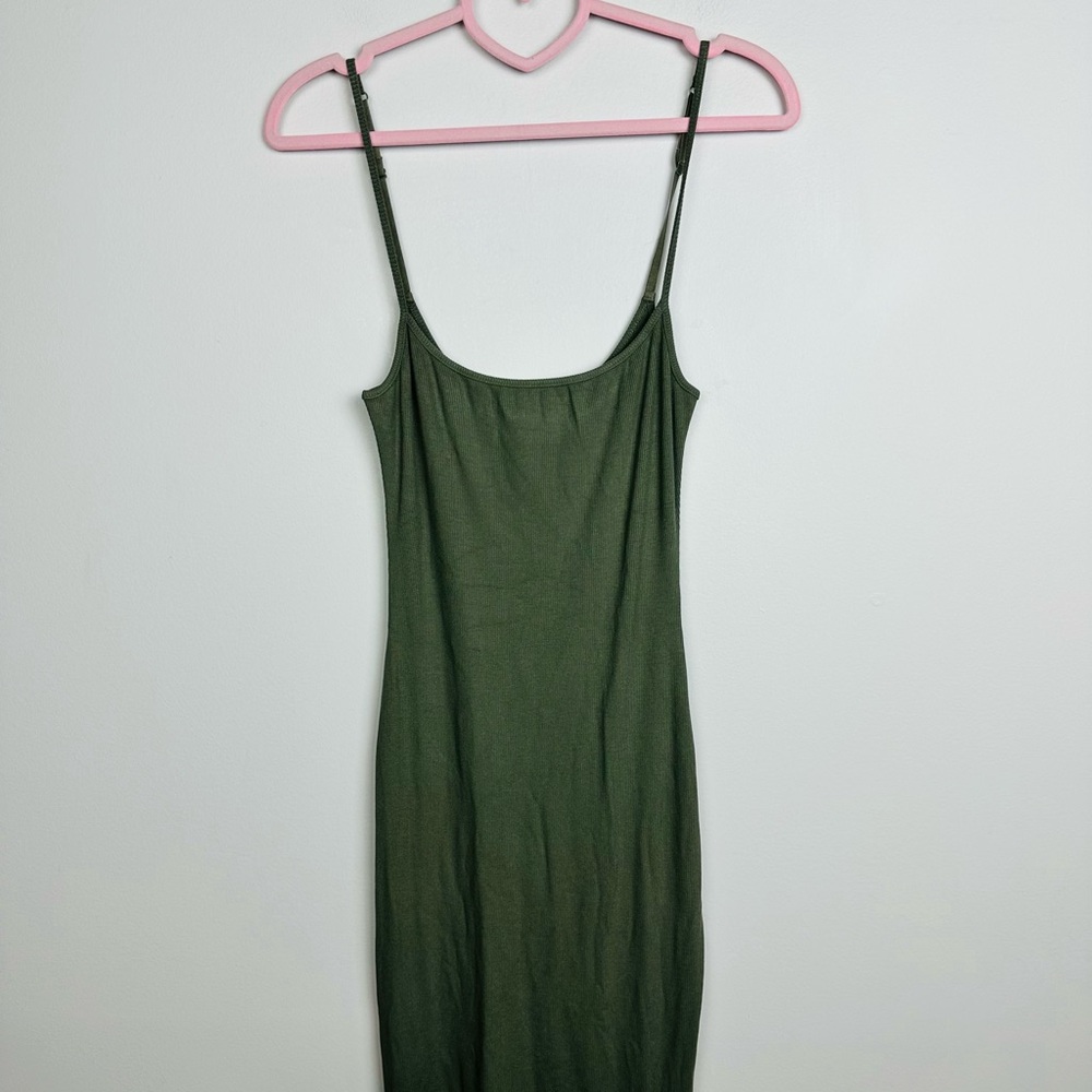 Few Moda NWT Olive Green Maxi Dress Size Large - Picture 4 of 9